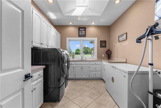 13801 S Pebblebrook Lane, Greenwood, MO 64034