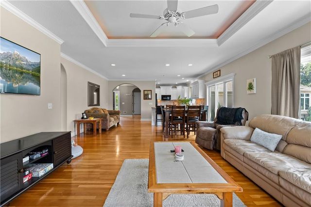 13801 S Pebblebrook Lane, Greenwood, MO 64034