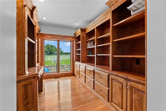 13801 S Pebblebrook Lane, Greenwood, MO 64034