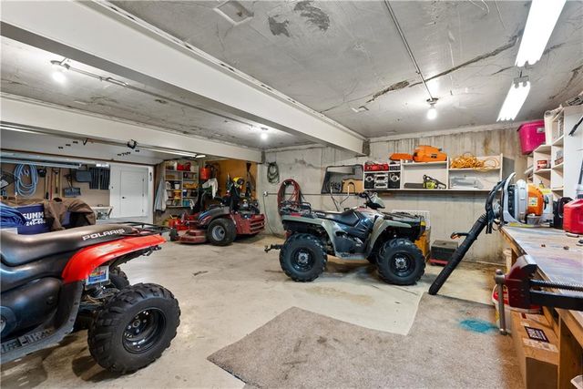 13801 S Pebblebrook Lane, Greenwood, MO 64034