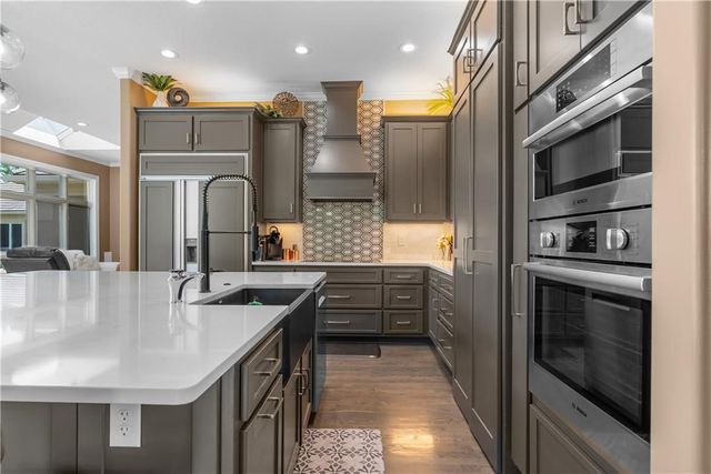 13801 S Pebblebrook Lane, Greenwood, MO 64034