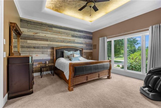 13801 S Pebblebrook Lane, Greenwood, MO 64034