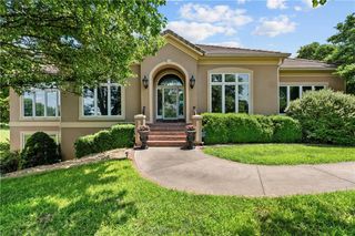 13801 S Pebblebrook Lane, Greenwood, MO 64034