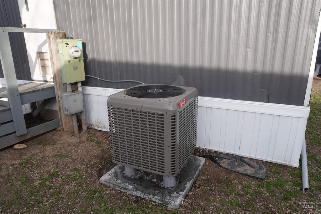 489 SE 2nd Ave 35, Ontario, OR 97914 photo 15