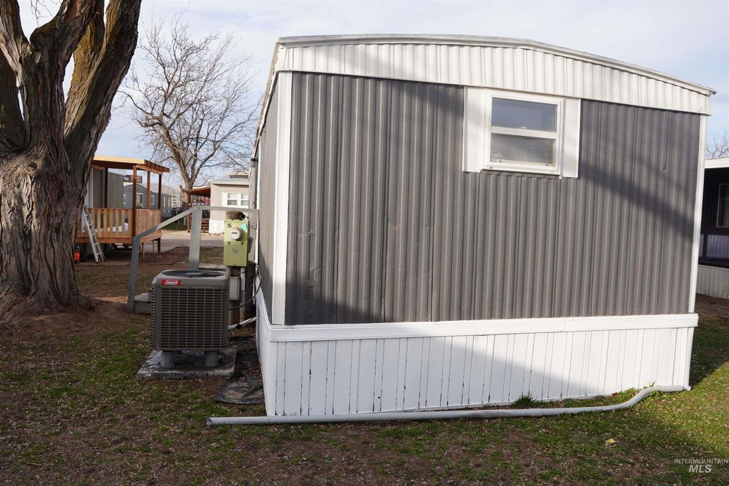 489 SE 2nd Ave 35, Ontario, OR 97914 photo 16