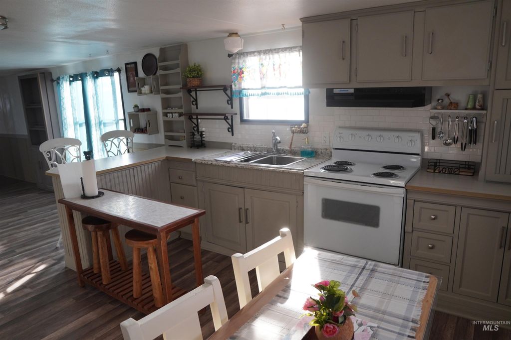 489 SE 2nd Ave 35, Ontario, OR 97914 photo 3