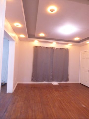 77 Locust Street, Rochester, NY 14613