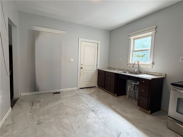 77 Locust Street, Rochester, NY 14613