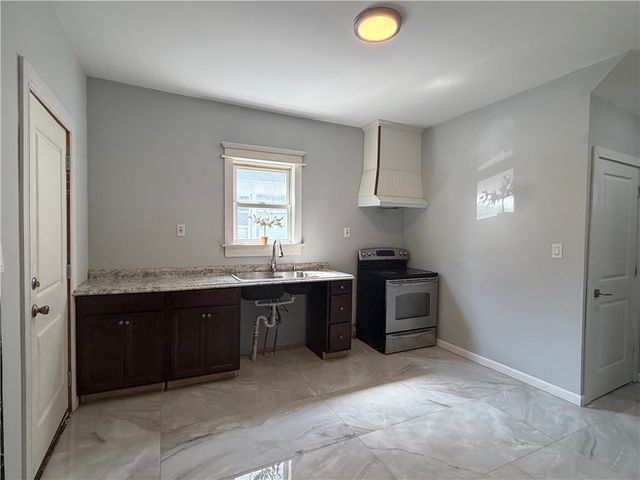 77 Locust Street, Rochester, NY 14613