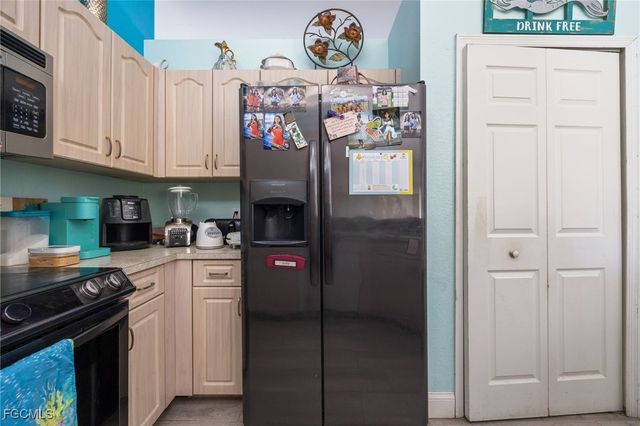 2022 NW 9th TER, Cape Coral, FL 33993