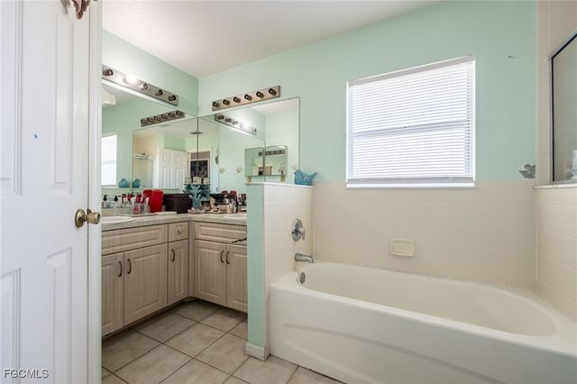 2022 NW 9th TER, Cape Coral, FL 33993