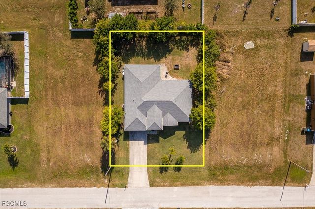 2022 NW 9th TER, Cape Coral, FL 33993
