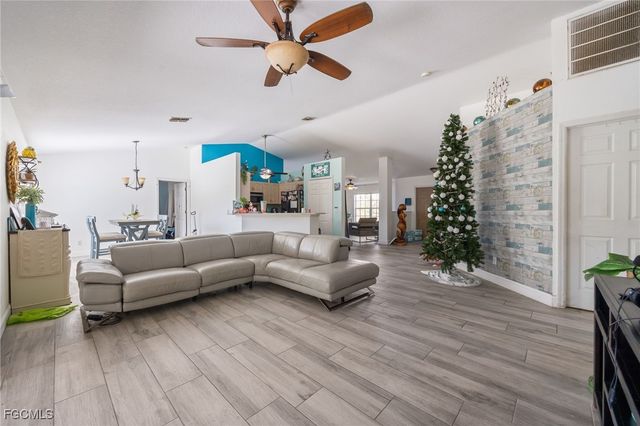 2022 NW 9th TER, Cape Coral, FL 33993