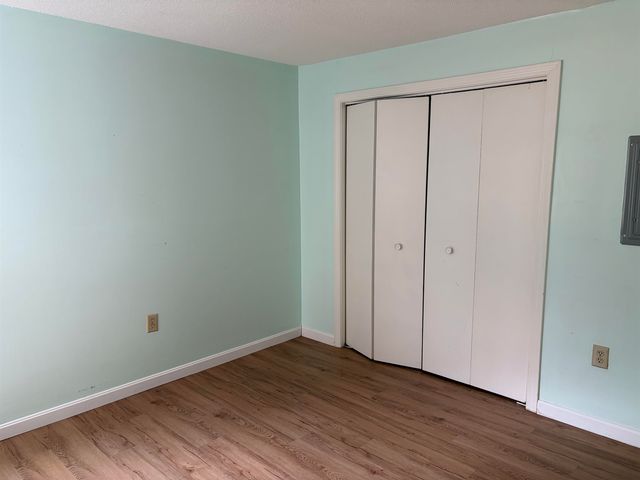 904 White Cedar Boulevard, Portsmouth, NH 03801