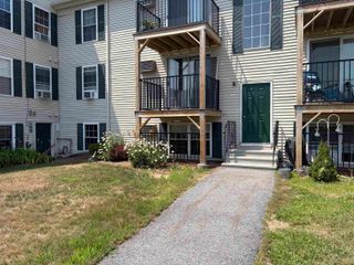 904 White Cedar Boulevard, Portsmouth, NH 03801