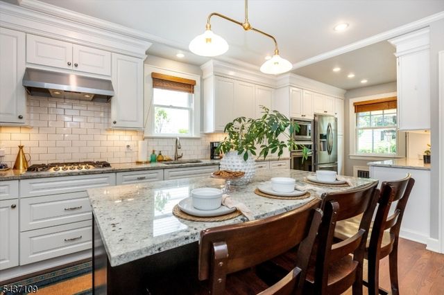 9 Amherst Ct, Maplewood Twp., NJ 07040