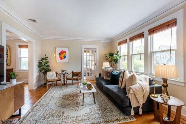 9 Amherst Ct, Maplewood Twp., NJ 07040