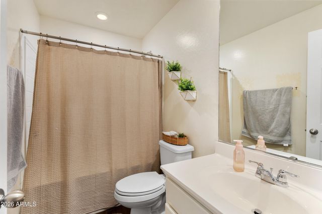 30591 N GUNDERSON Drive, San Tan Valley, AZ 85143