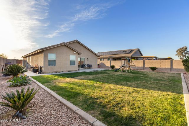 30591 N GUNDERSON Drive, San Tan Valley, AZ 85143