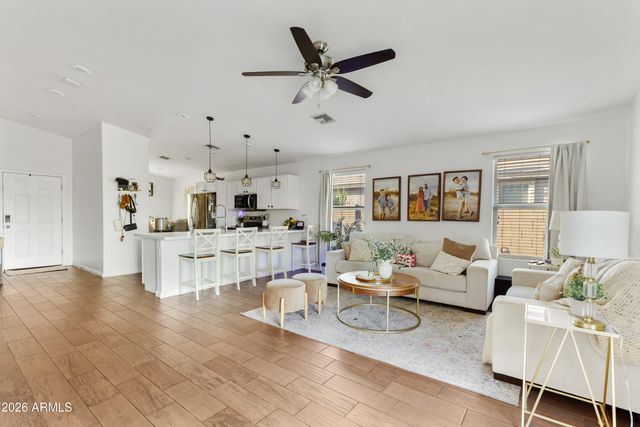 30591 N GUNDERSON Drive, San Tan Valley, AZ 85143