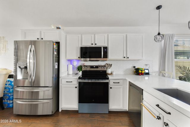 30591 N GUNDERSON Drive, San Tan Valley, AZ 85143