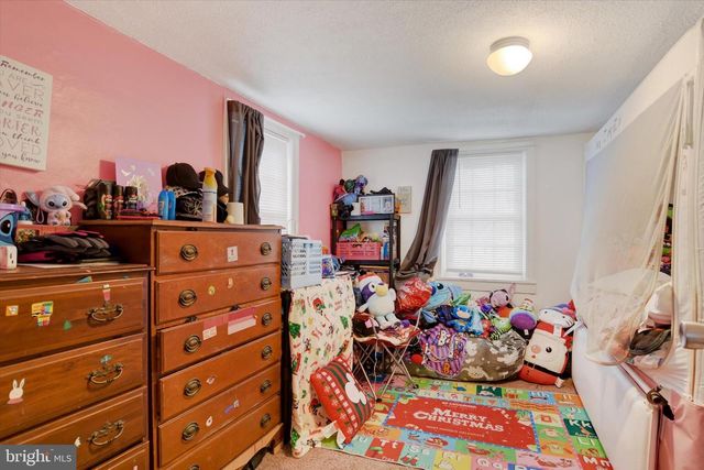 745 OLD TRAIL RD, Etters, PA 17319