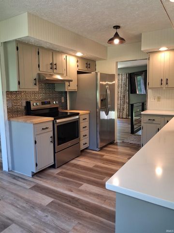3646 S Old State Road 37, Springville, IN 47462