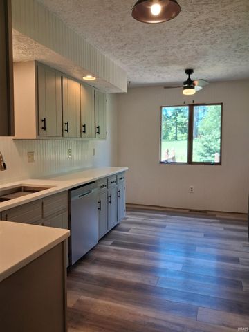 3646 S Old State Road 37, Springville, IN 47462