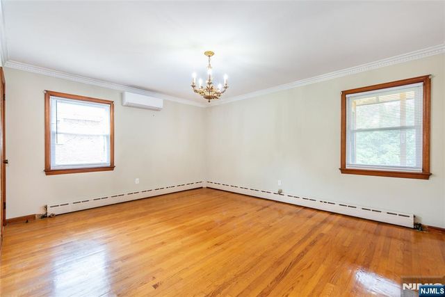 68 Bentley Road, Cedar Grove, NJ 07009