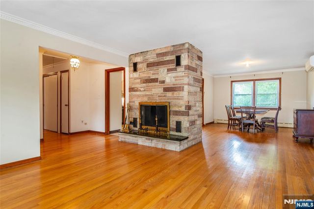 68 Bentley Road, Cedar Grove, NJ 07009