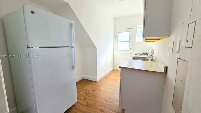 660 84th St 39, Miami Beach, FL 33141