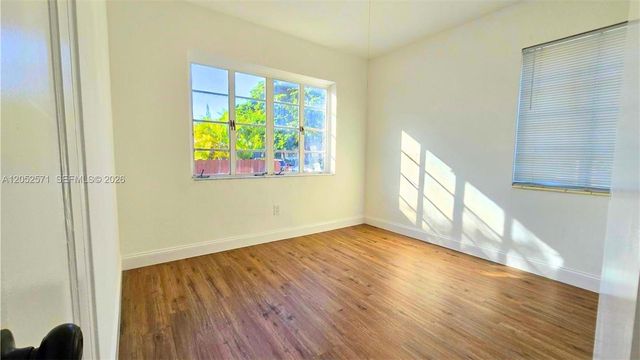 660 84th St 39, Miami Beach, FL 33141