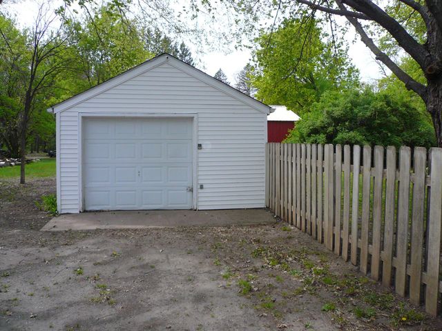 30950 Frontage Road, Stacy, MN 55079