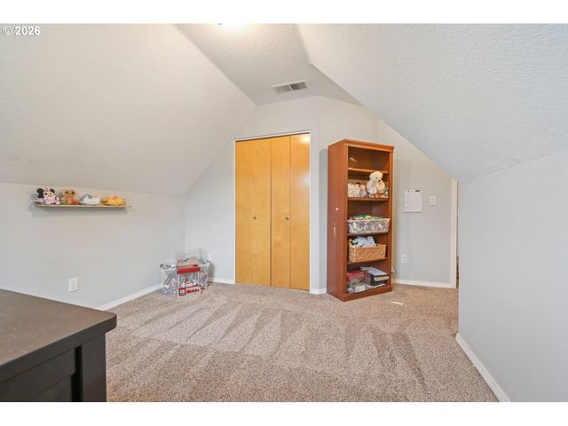 7502 Sw APPLEGATE Dr, Beaverton, OR 97007