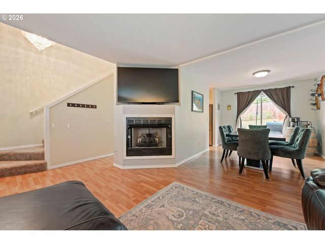 7502 Sw APPLEGATE Dr, Beaverton, OR 97007