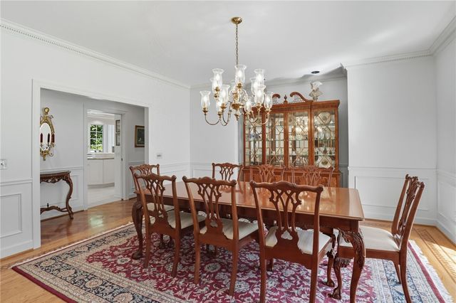 8054 Barony Woods, Victor, NY 14534