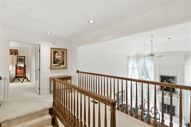 8054 Barony Woods, Victor, NY 14534