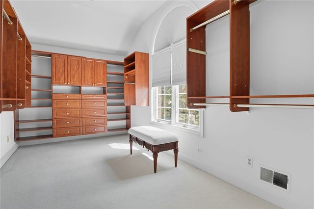 8054 Barony Woods, Victor, NY 14534