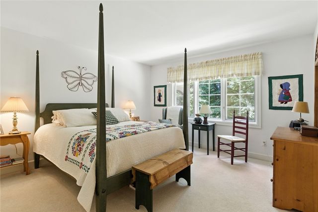 8054 Barony Woods, Victor, NY 14534