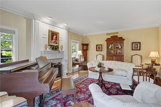 8054 Barony Woods, Victor, NY 14534