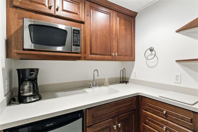 8054 Barony Woods, Victor, NY 14534