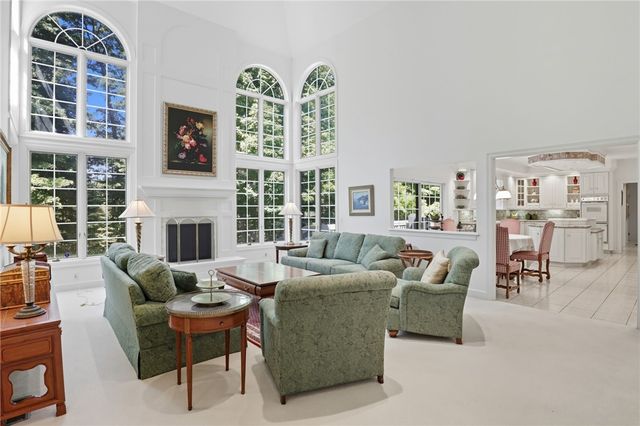 8054 Barony Woods, Victor, NY 14534