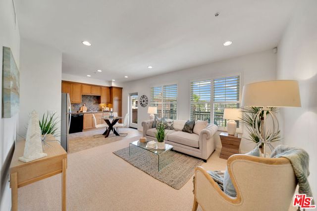 6020 Seabluff Drive 438, Playa Vista, CA 90094