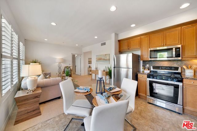 6020 Seabluff Drive 438, Playa Vista, CA 90094