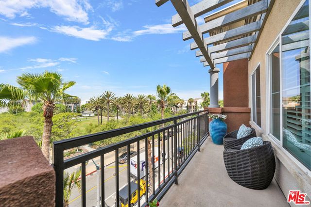 6020 Seabluff Drive 438, Playa Vista, CA 90094