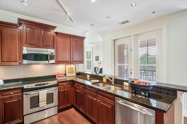 3520 Central Ave Apt 310, Memphis, TN 38111