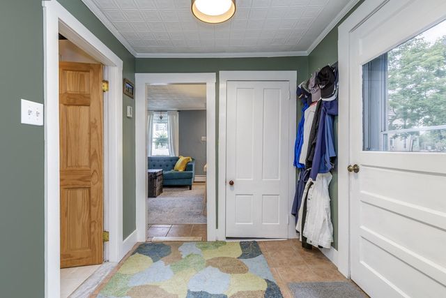 62 South Spring Street, Concord, NH 03301