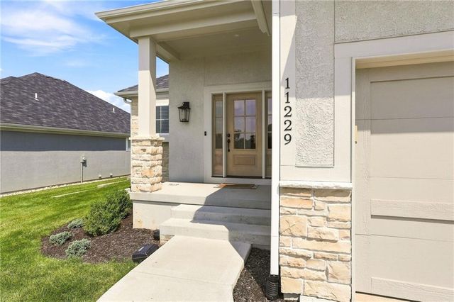 11229 Brome Drive, Kearney, MO 64060
