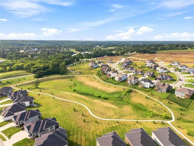 11229 Brome Drive, Kearney, MO 64060
