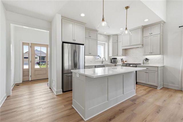 11229 Brome Drive, Kearney, MO 64060